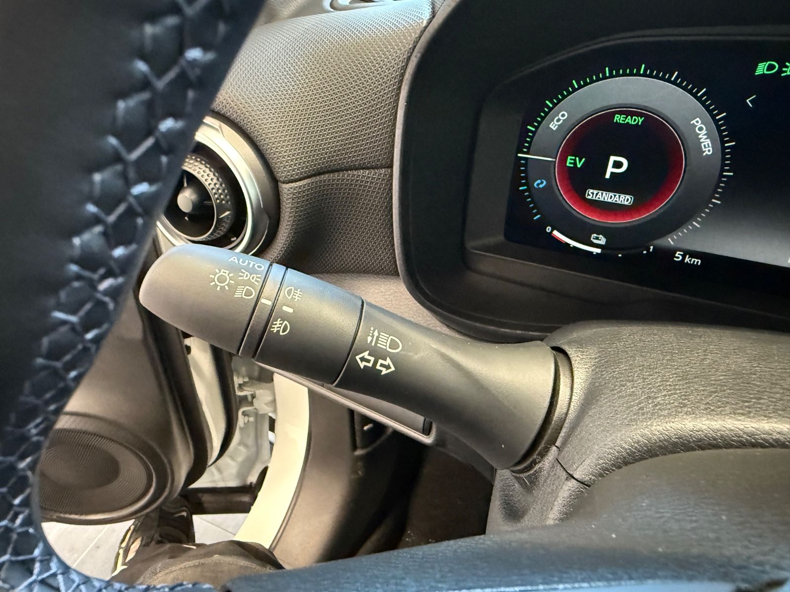 Fahrzeugabbildung Nissan Juke Hybrid N-Connecta Automatik, Winter-P.,Navi
