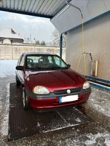 Opel Corsa, zwei Türer, Benziner Automatik - Opel Corsa aus 1996: B