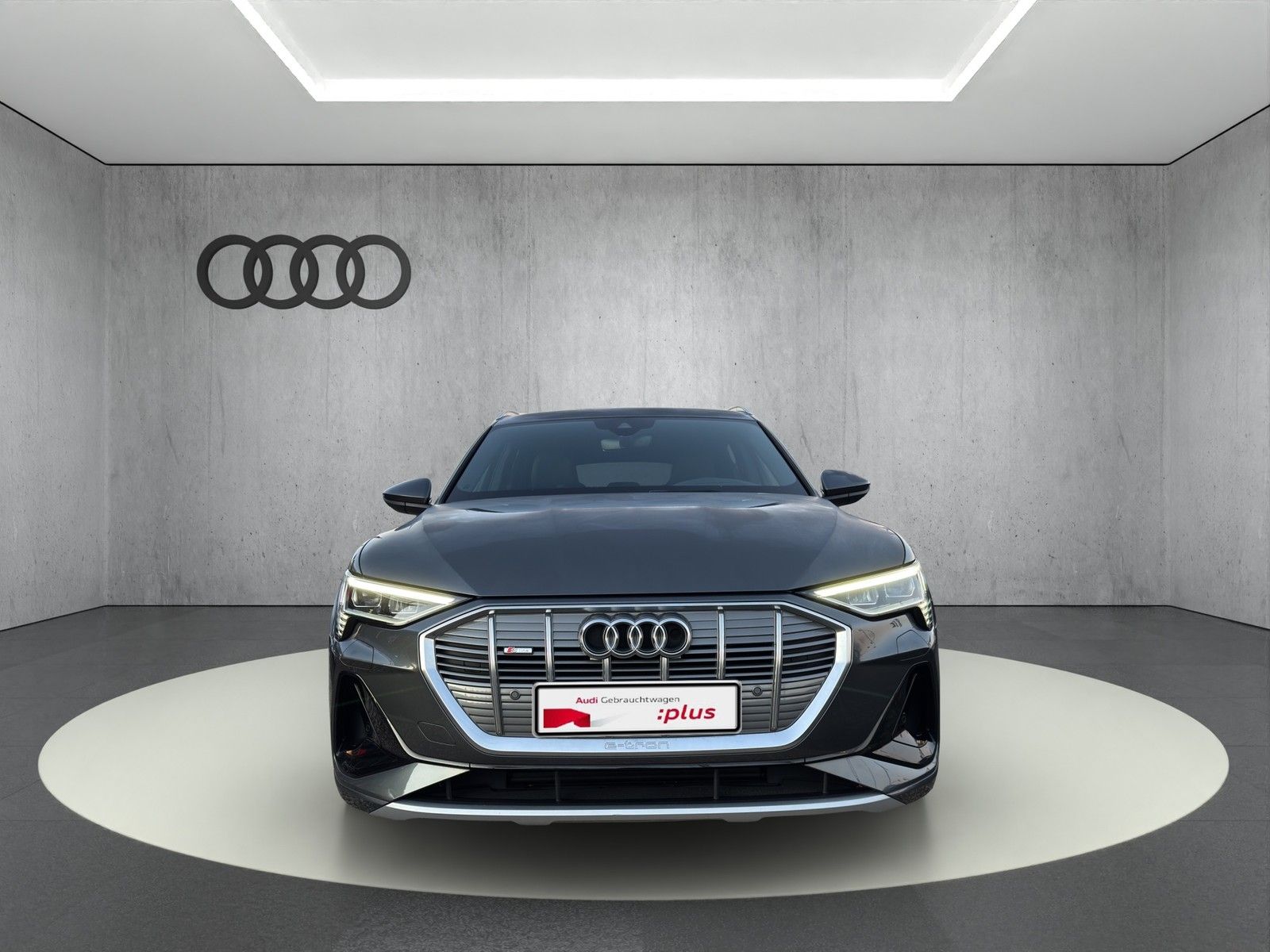 Audi e-tron S line 50 quattro imagem 2