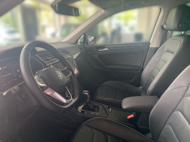 Fahrzeugabbildung Volkswagen Tiguan 2.0 TDI DSG Elegance 1.HAND LEDER NAVI IQ