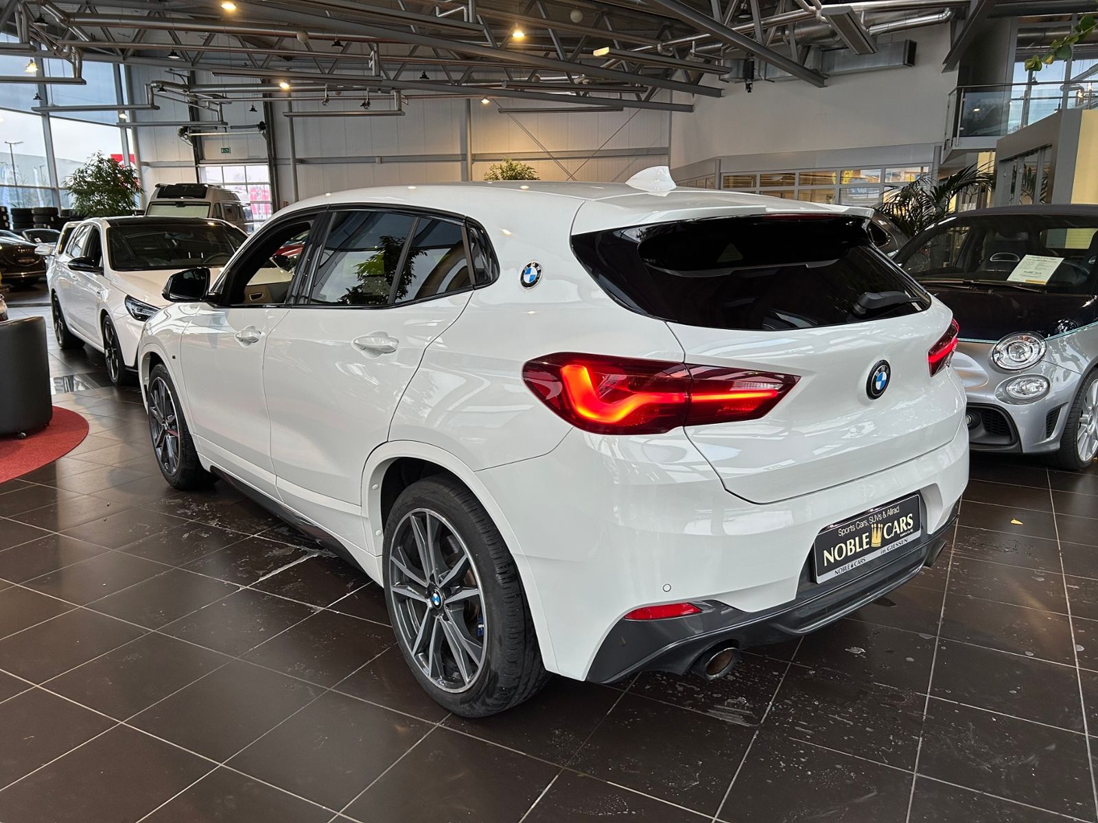 Fahrzeugabbildung BMW X2 xDrive M35 i HiFi LED NAVI ALU