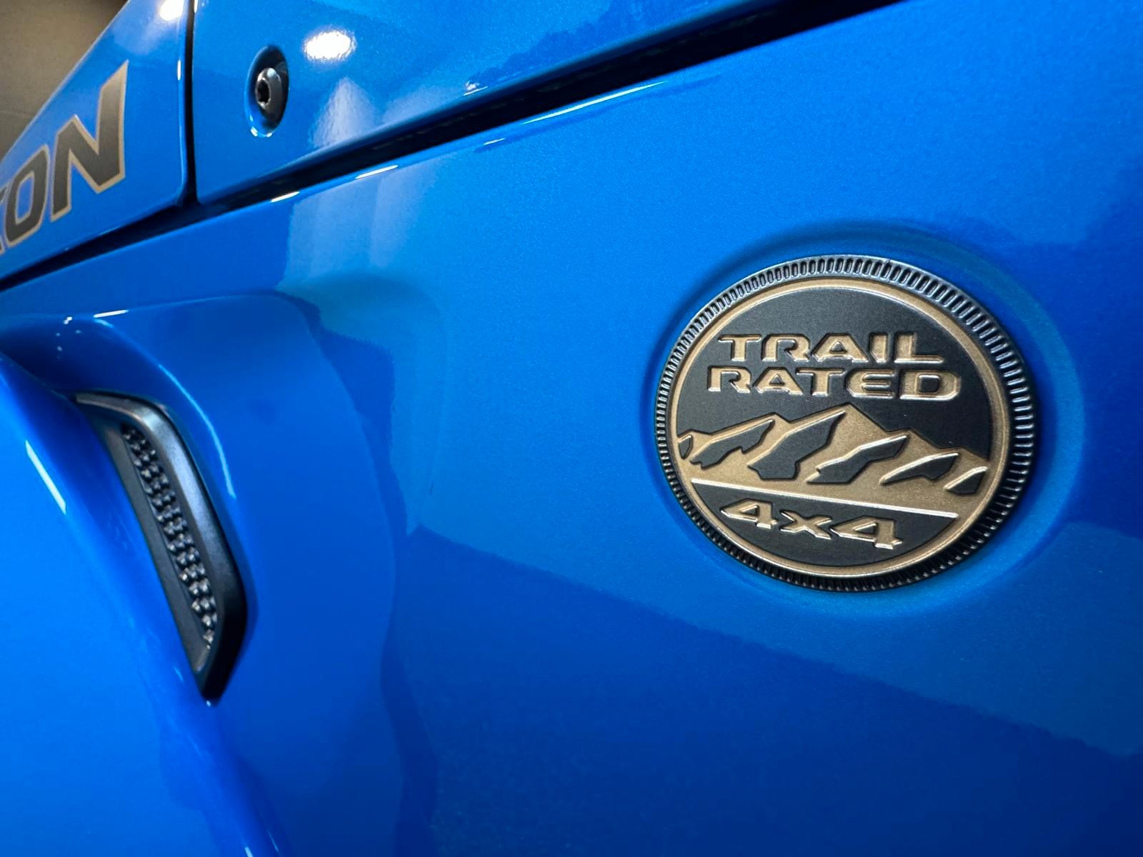 Fahrzeugabbildung Jeep RUBICON 392-6.4L HEMI V8-RECON 35"-STEEL BUMPER