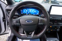 Fahrzeugabbildung Ford Focus Lim. 2.0 ST-Line X Aut. ACarPlay B&O Pano!