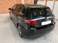 Fahrzeugabbildung Peugeot 308 Allure Lim.1.2T NAVI/PDC/TEMPOMAT/KLIMAAUTOM