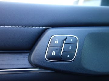 Bild 15 Ford Ranger 3.0 Platinium DOKA ACC B&O