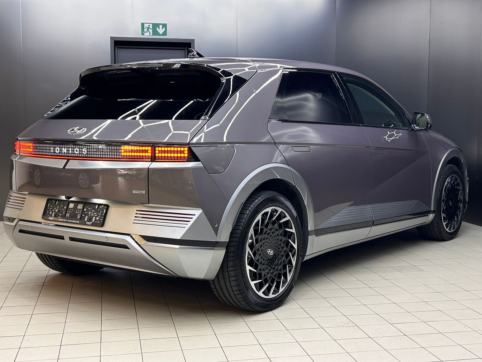 Fahrzeugabbildung Hyundai Ioniq 5 Techniq 4WD LED+NAVI+SHZ+ACC+DAB+WP+360°
