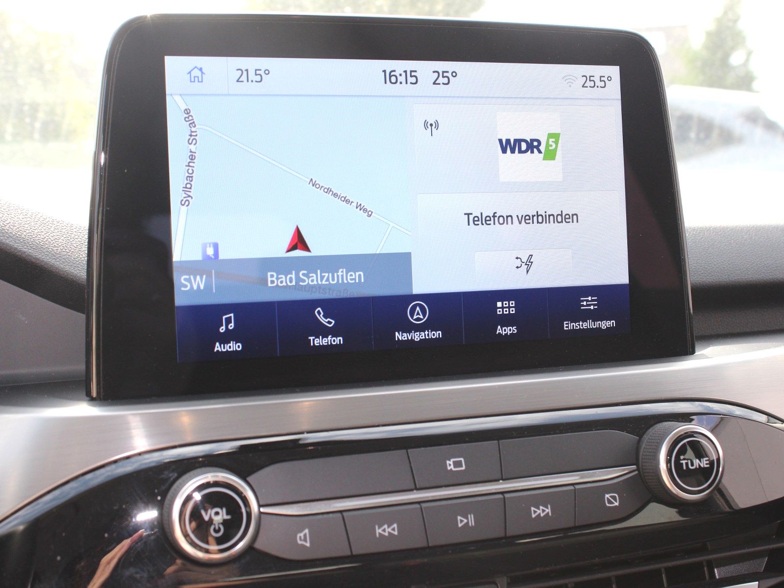 Fahrzeugabbildung Ford Kuga Hybrid Titanium 2,5 Duratec