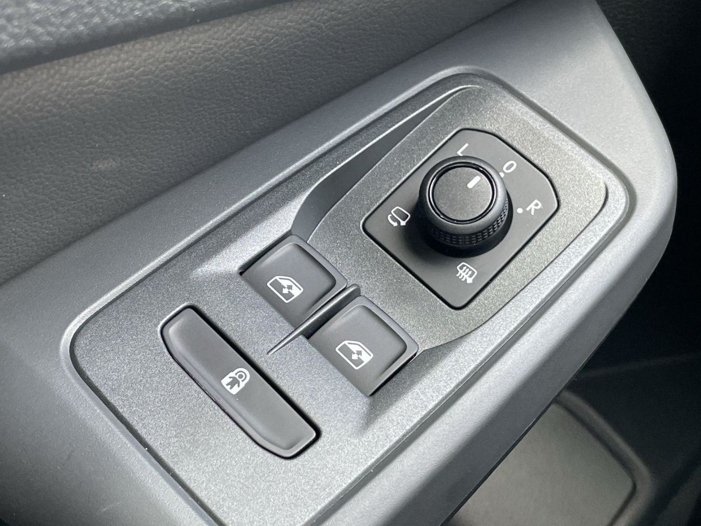 Caddy 2.0 TDI DSG Edition AHK/Kamera/ACC/App-Con