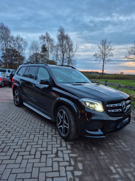 Mercedes-Benz GLS 400