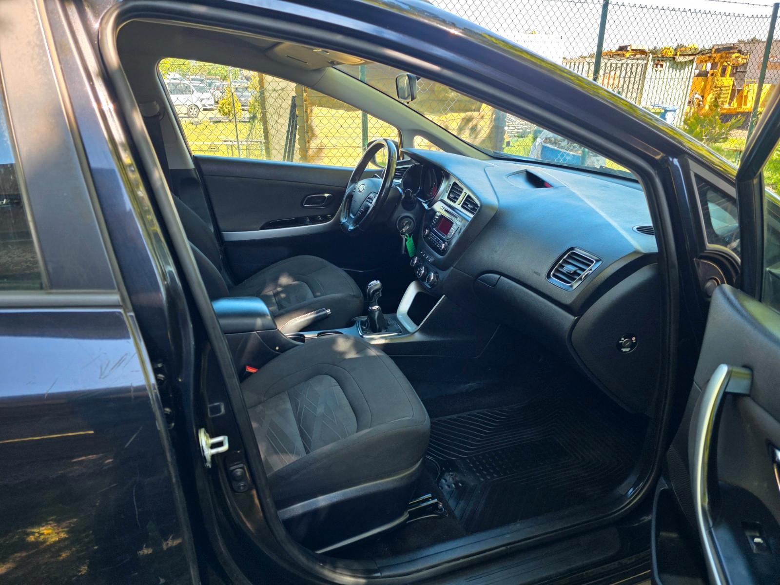 Kia cee'd 2013 — photo 10