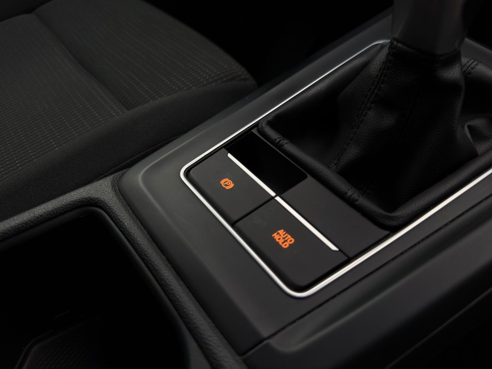 Fahrzeugabbildung Volkswagen Golf VIII Lim.*Bhz.Lenk*Virt.Cockpit*Carplay*LED