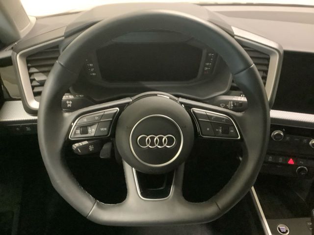 A1 allstreet 30 TFSI S tronic,Kamera,LED,CarPlay