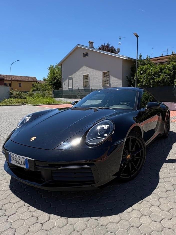 Porsche 911 Carrera