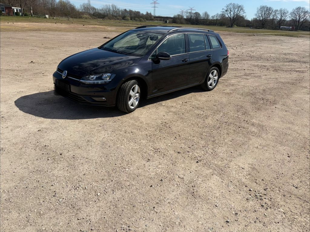 Image of Volkswagen Golf