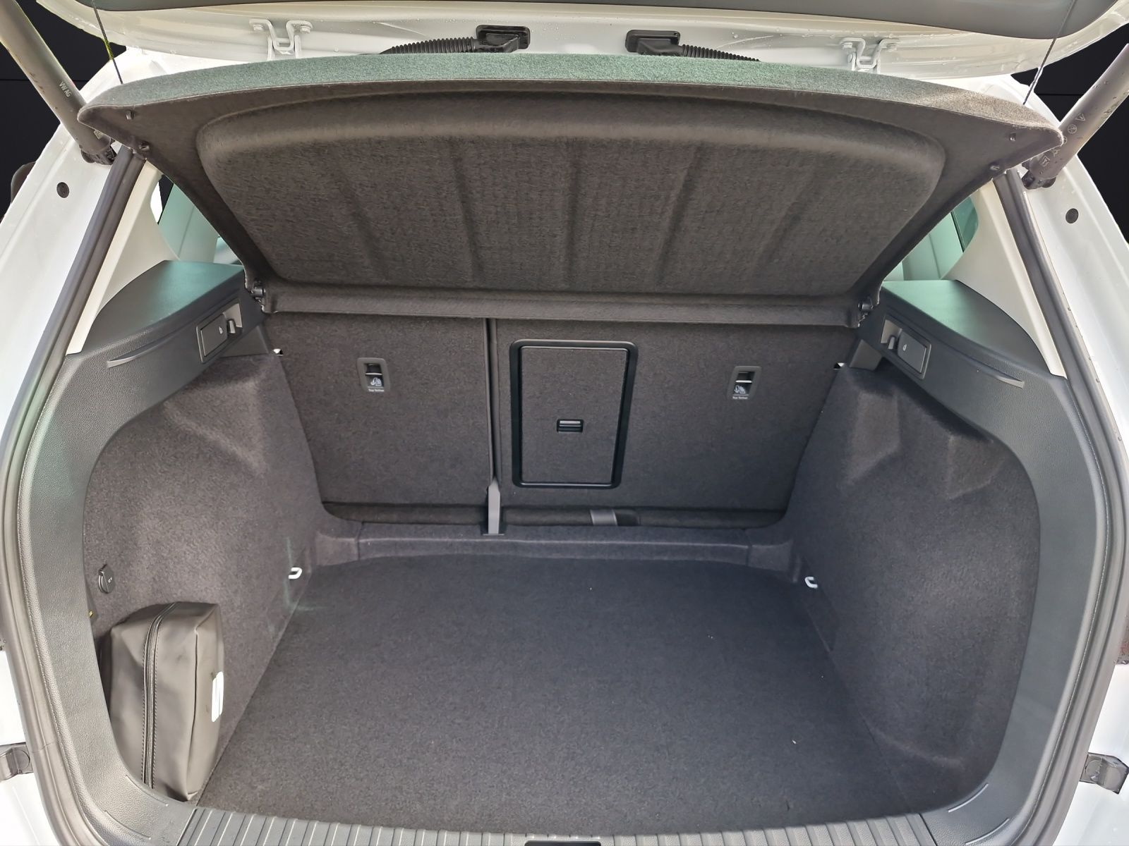 Fahrzeugabbildung SEAT Ateca Style Edition 1.5 TSI DSG ACC LED KAMERA