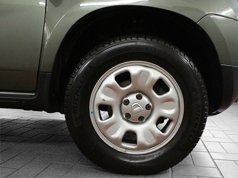 Fahrzeugabbildung Dacia Duster Blue dCi 110 Laureate *4x4 *