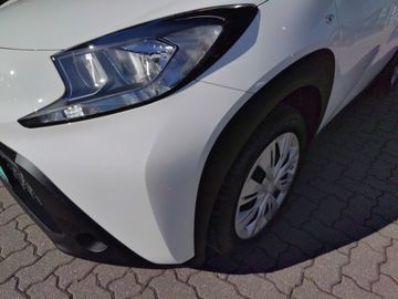 Toyota Aygo (X) - 12