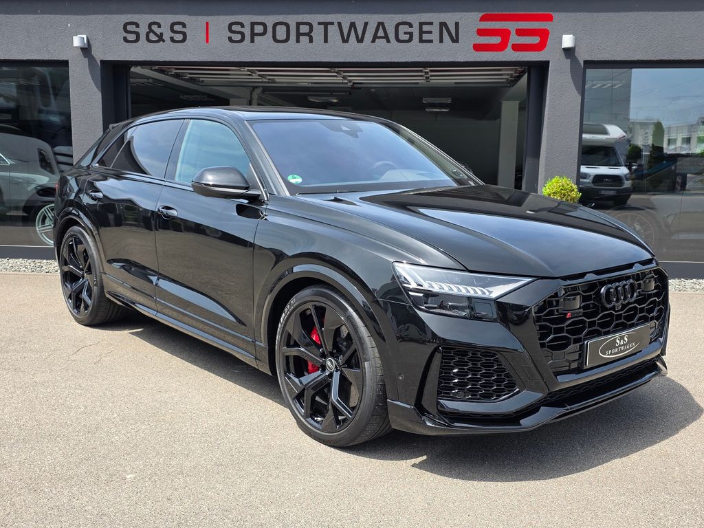 Audi RSQ8