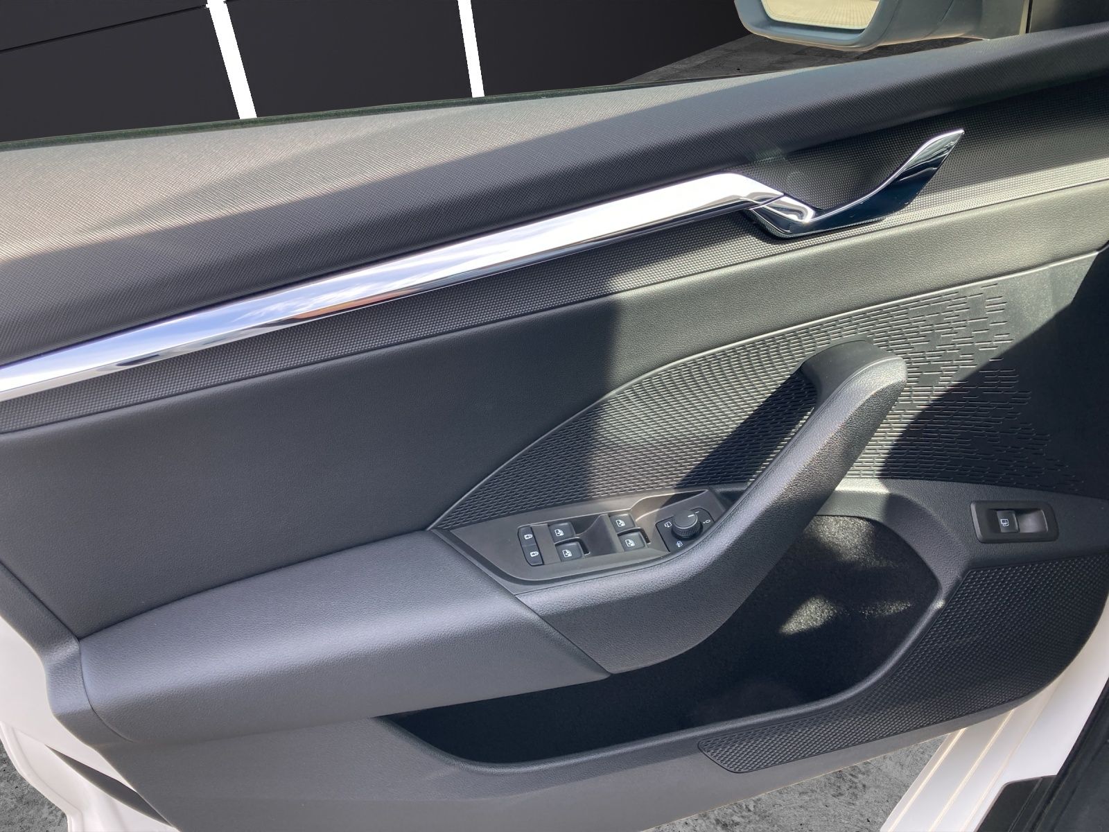 Fahrzeugabbildung SKODA Octavia Combi iV Style DSG LED Navi ACC RFK SH 1