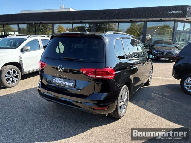 Fahrzeugabbildung Volkswagen Touran Comfortline 1.5 TSI DSG Kamera/PDC/Sitzh.