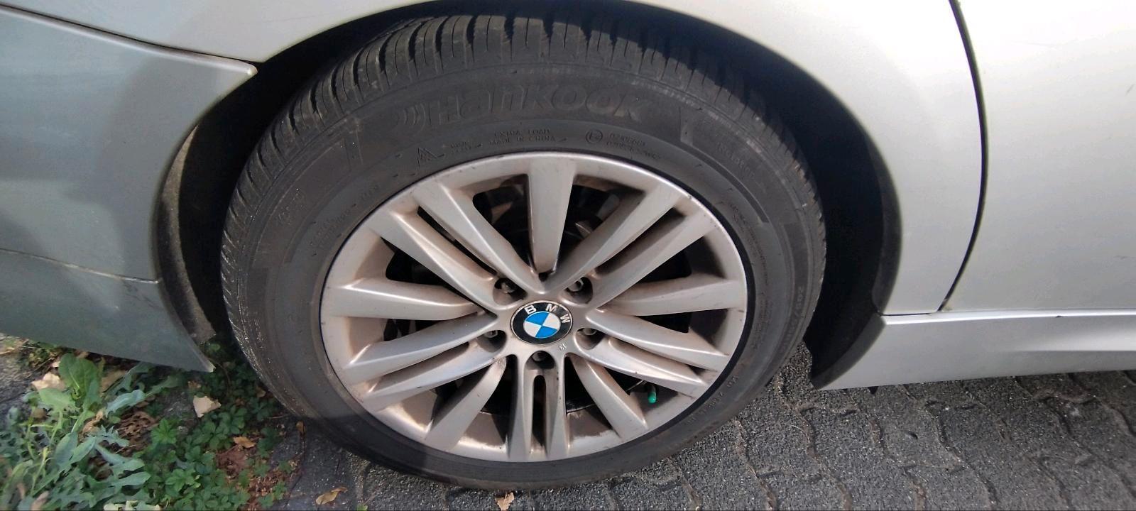 BMW  2010 — photo 6