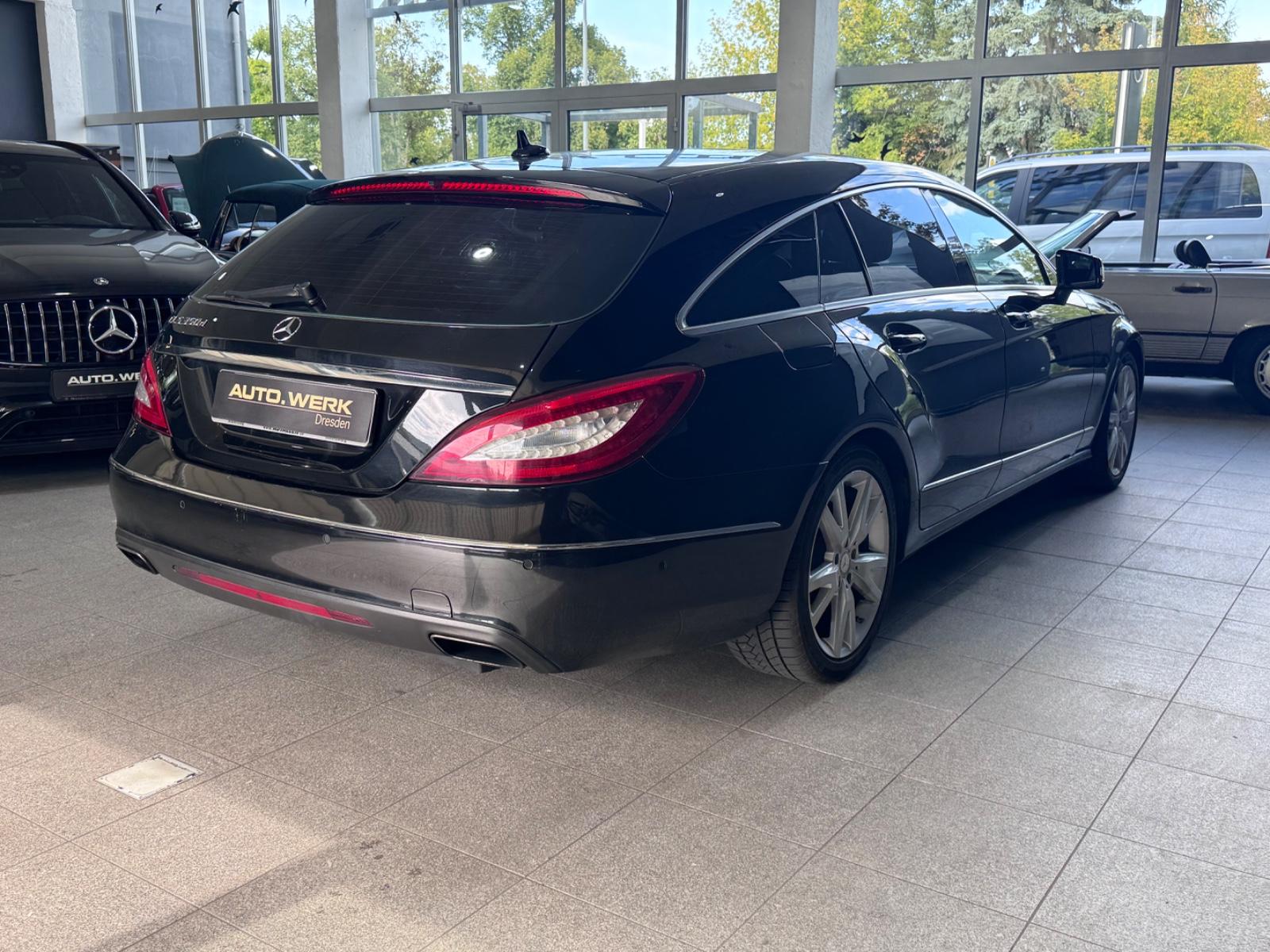 Mercedes-Benz CLS 350 SB*MULTIBEAM*AHK*SCHIEBEDACH*SHZ*KLIMA