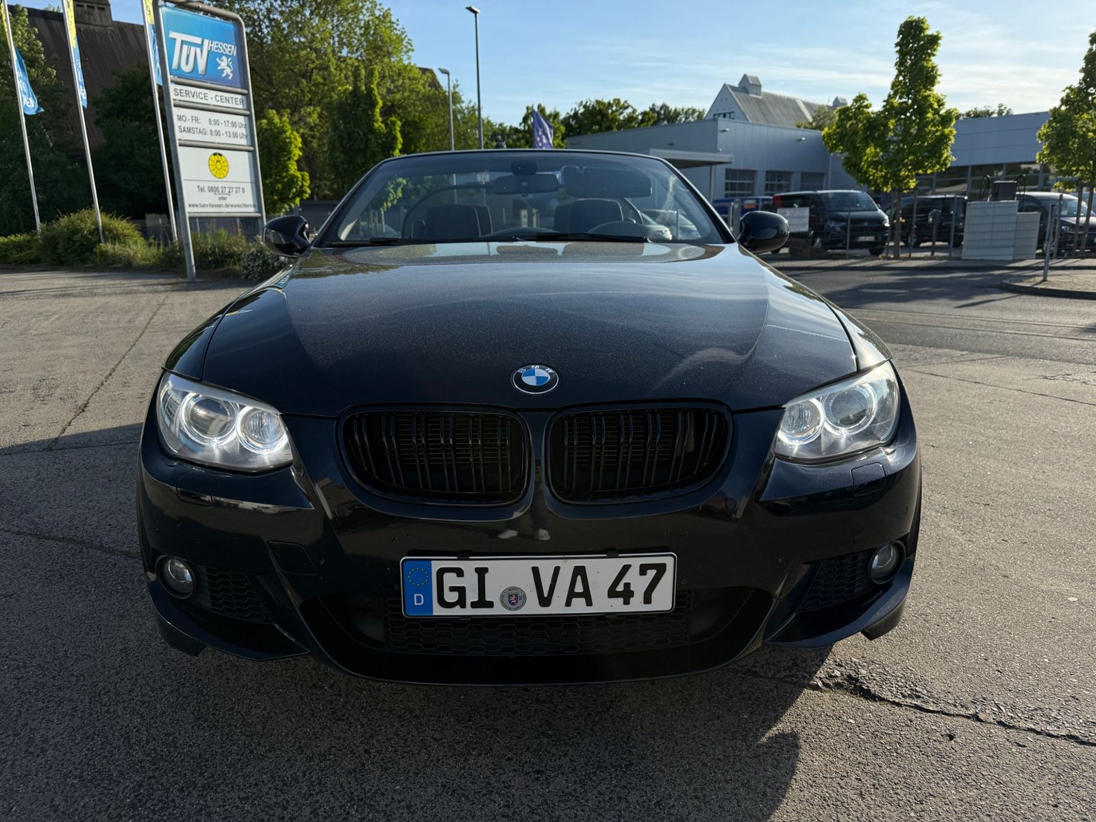 Fahrzeugabbildung BMW 335i Cabrio M-Paket H/K XENON NAVI
