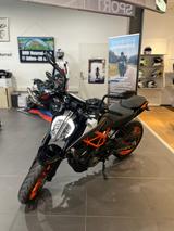 KTM 390 Duke  - KTM DUKE 390