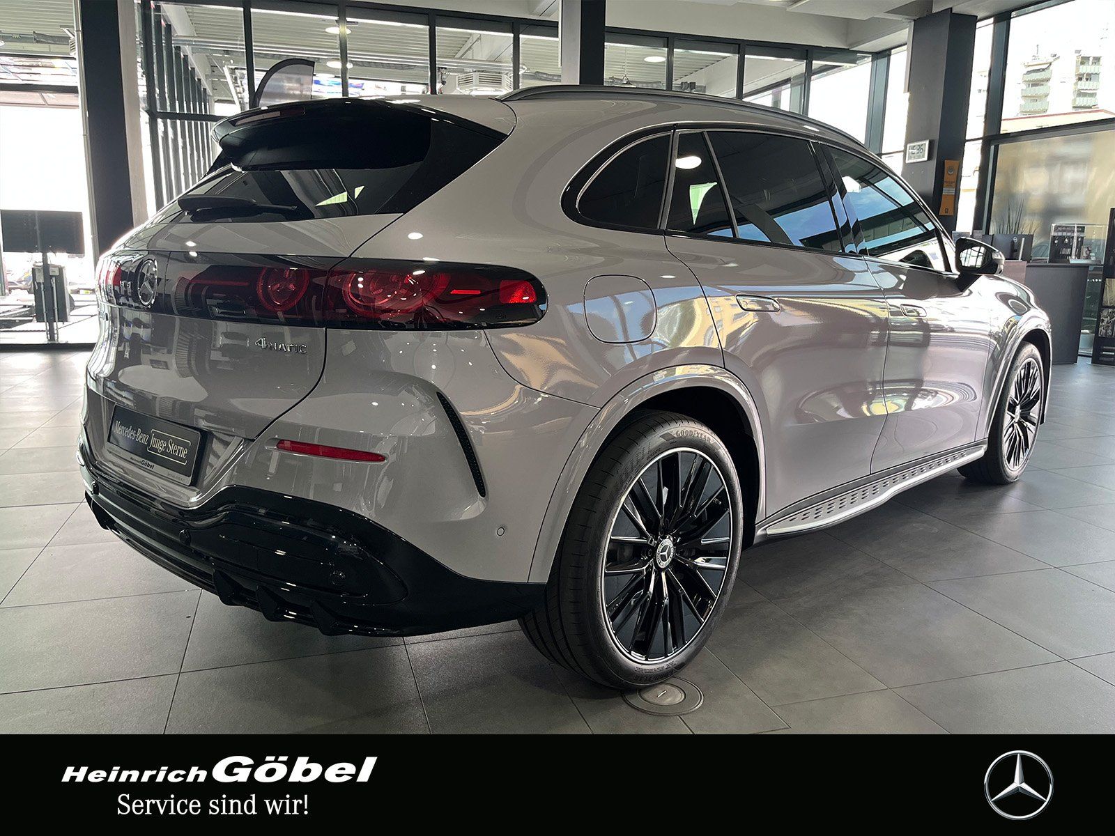 Fahrzeugabbildung Mercedes-Benz GLC 400 4M EQ AMG+PANO+HYPERSCREEN+BURMESTER