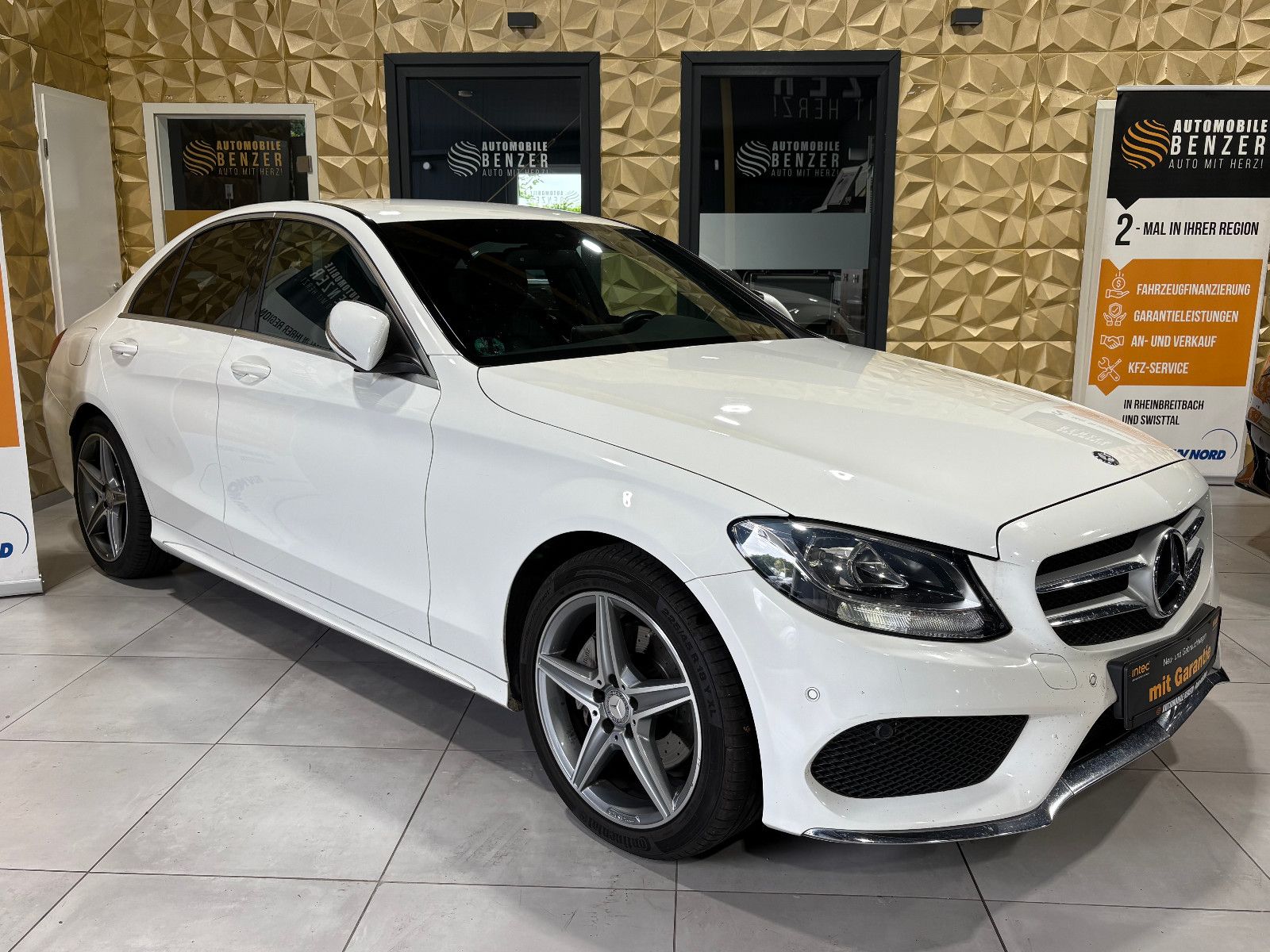 Fahrzeugabbildung Mercedes-Benz C 200 Lim. C 200 CGI/AMG-LINE/PDC/SOUND/SHZ/KLIM