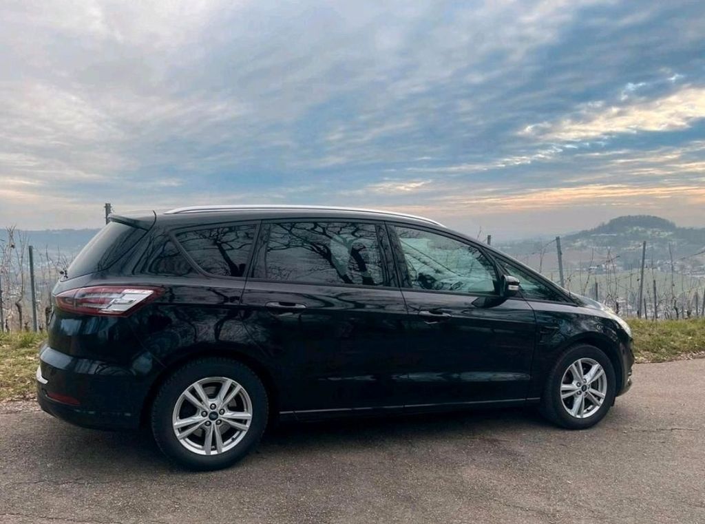 Image of Ford S-Max