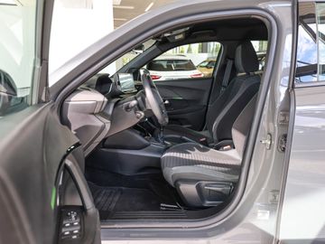 Peugeot 2008 - 11