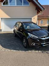 Hyundai ix35 2.0 CRDi FIFA World Cup EDIT. Silver 4W... - Hyundai ix35 aus 2014 mit Diesel-Antrieb: Geländewagen