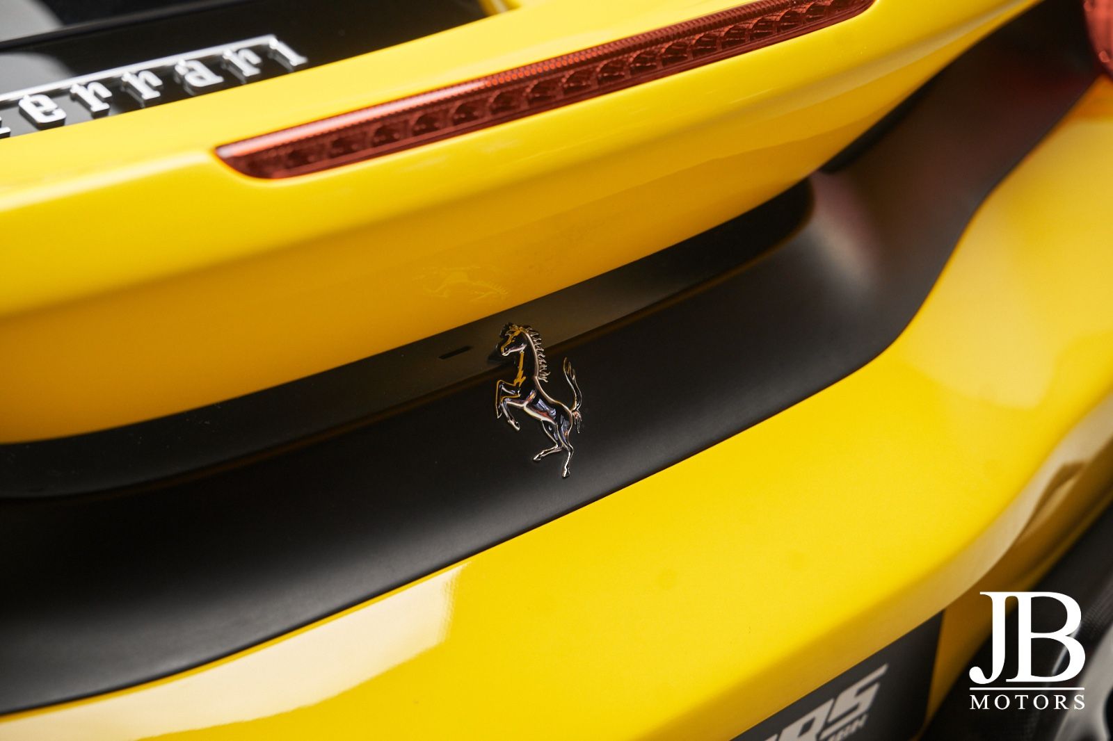Fahrzeugabbildung Ferrari 488 Pista Racing Seats Lightweight Carbon German