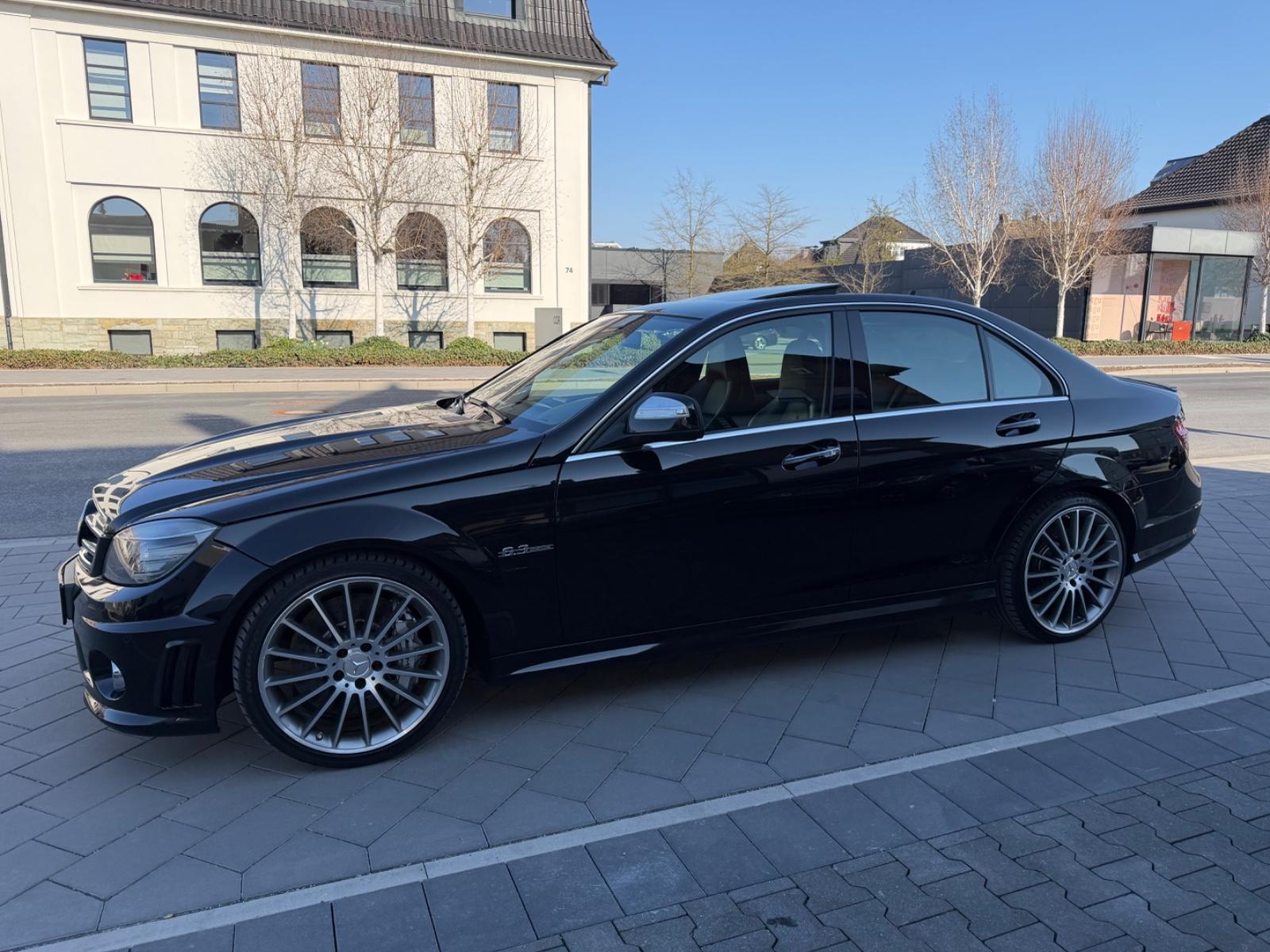 Mercedes-Benz C 63 AMG C Limousine C 63 AMG
