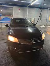 Volkswagen VW Passat 1.4 TSI Automatik  gepflegt, zu... - Volkswagen Passat aus 2011: Kombi