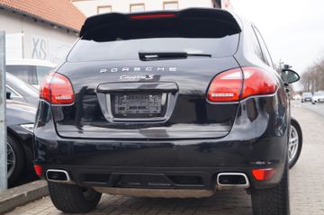 Porsche Cayenne - 8