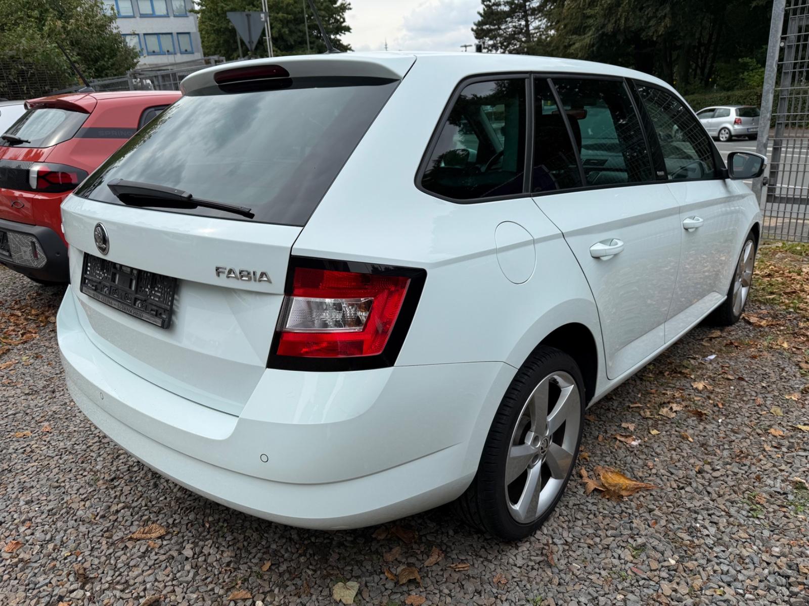 Skoda Fabia 1.2 Combi Joy Klima Navi 2xPDC Alu Tüv NEU