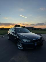 BMW e91 318d - BMW 318 aus 2007: Kombi, 318d