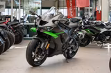 Kawasaki Ninja ZX10R, Modell 2026, sofort lieferbar - Motorräder in Freiburg