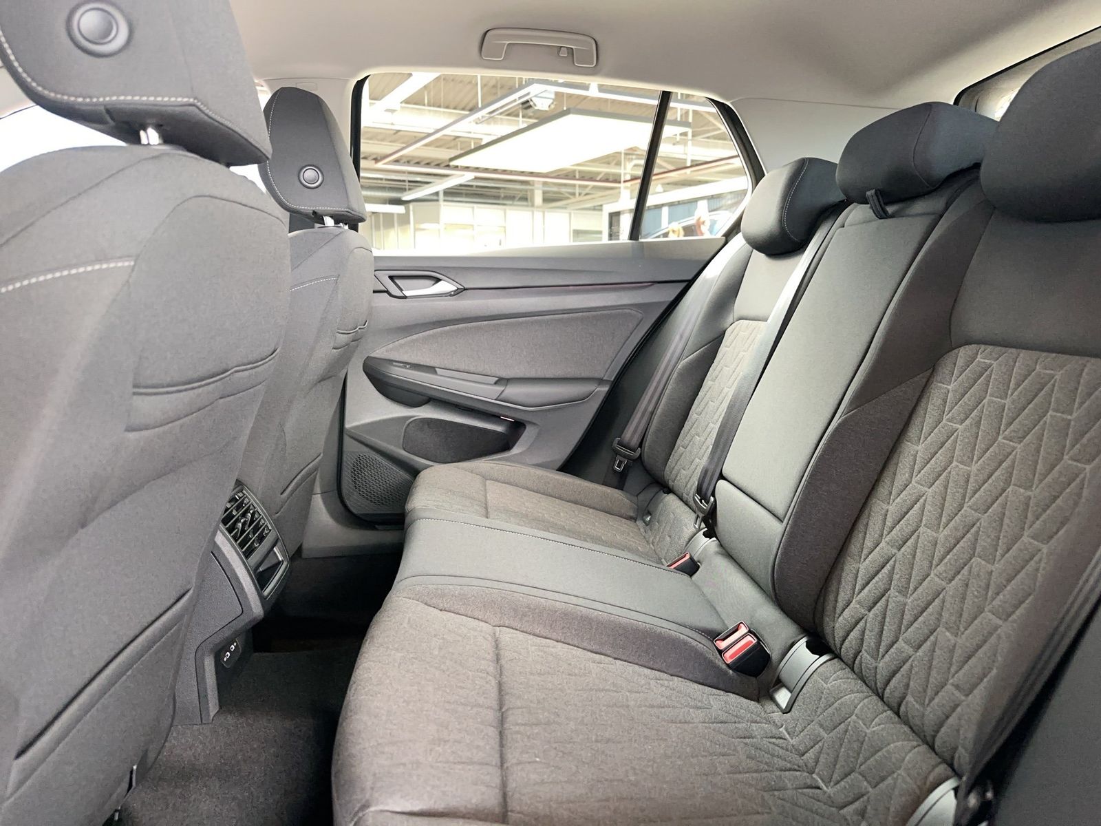 Volkswagen Golf - Bild 13
