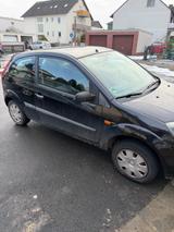 Ford Fiesta 1,3 51 kW Black Magic Black Magic - Ford Fiesta: Black Magic