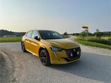 Peugeot 208 PureTech 130 EAT8 GT GT - gebrauchte Peugeot 208 aus dem Jahr 2022