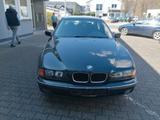 BMW 520.Klimatr+SD.Alus..AHK.1RentnerHand.1A.TÜneu - gebrauchte BMW 5er Reihe aus dem Jahr 2000