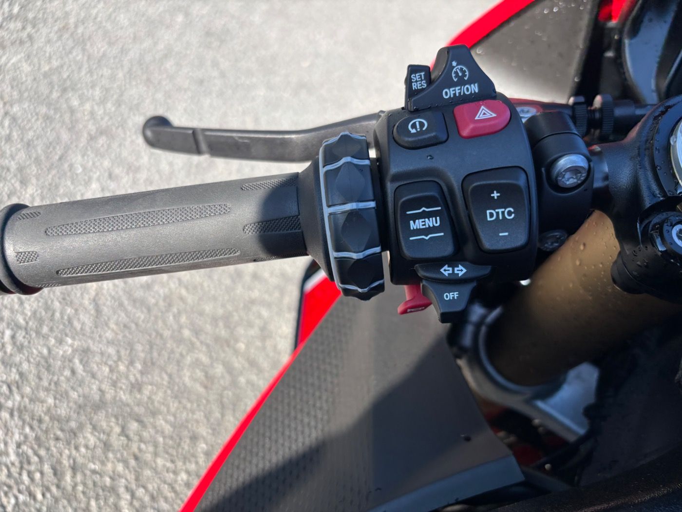 Fahrzeugabbildung BMW S 1000 RR Race- und Dynamikpaket