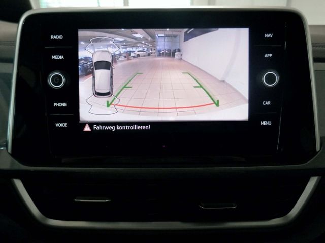Fahrzeugabbildung Volkswagen T-Roc Style 2.0 TDI DSG | LED RFK AHK ACC