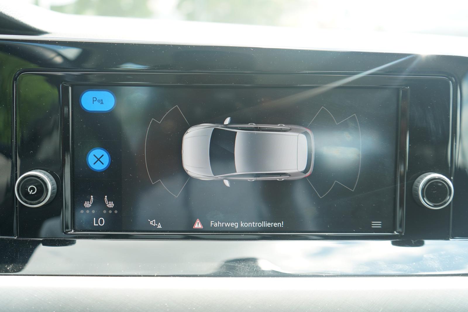Volkswagen Golf VIII 1.5 TSI Life LED ACC App-Connect PDC