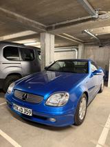 Mercedes-Benz SLK 200 Kompressor - - Mercedes-Benz SLK 200 aus 2002: Kompressor