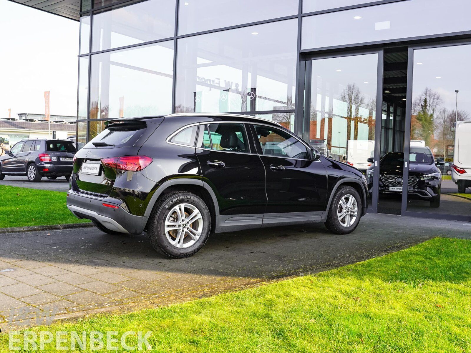 Fahrzeugabbildung Mercedes-Benz GLA 200 7G Kamera MBUX-Premium el.Heckklappe SHZ