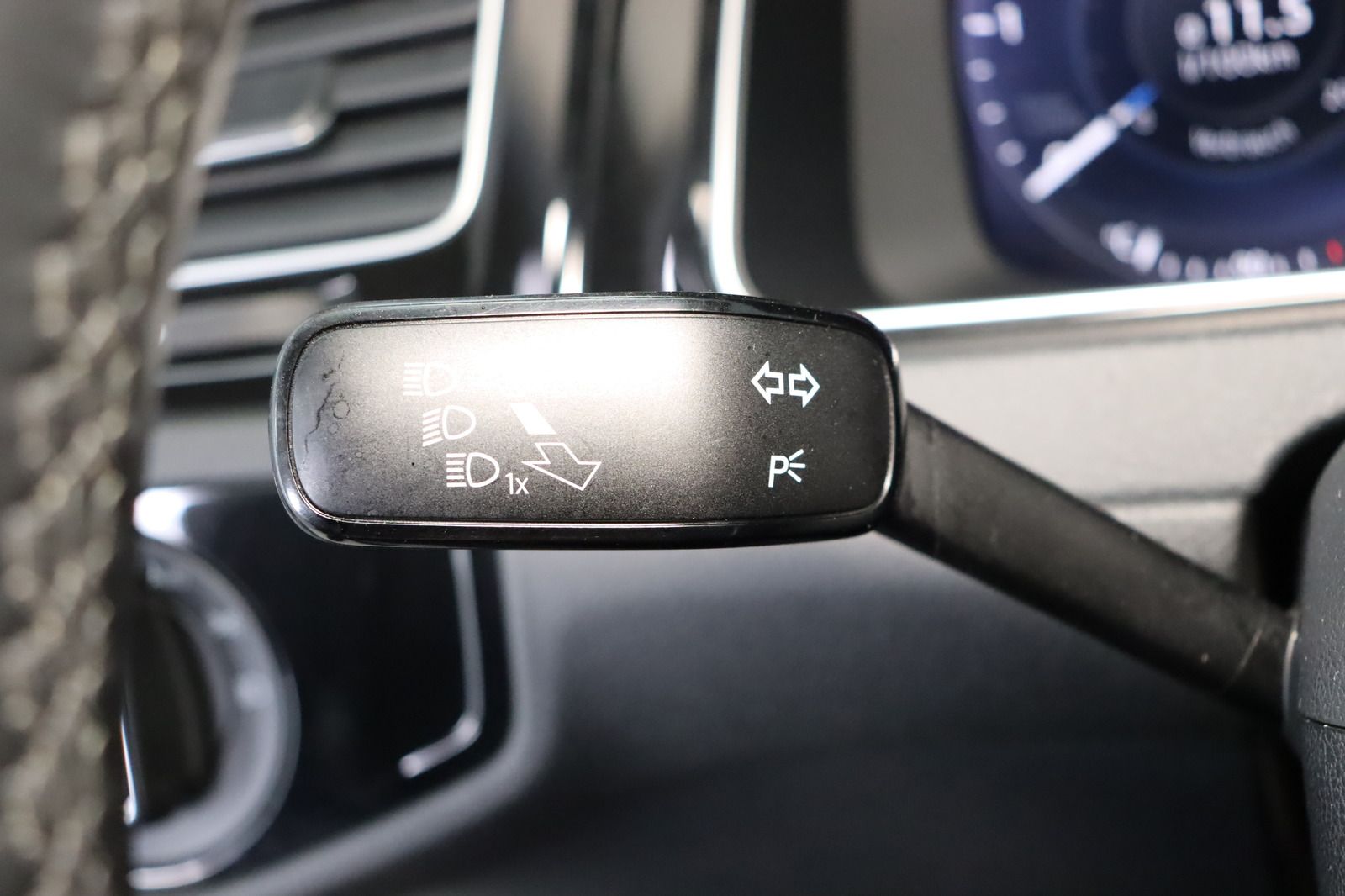 Fahrzeugabbildung Volkswagen Golf VII Sound * Standheizung * LED *